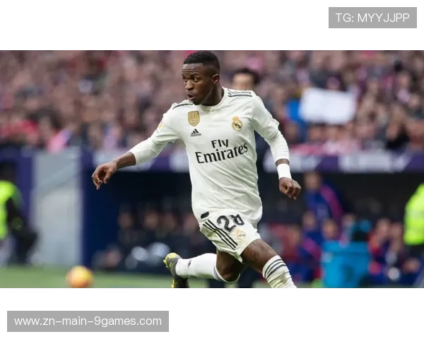 皇马边翼个人能力爆发,维尼修斯动作极具侵略性:速度与技术交织的风格解码 皇马边翼个人能力爆发,维尼修斯动作极具侵略性:速度与技术交织的风格解码